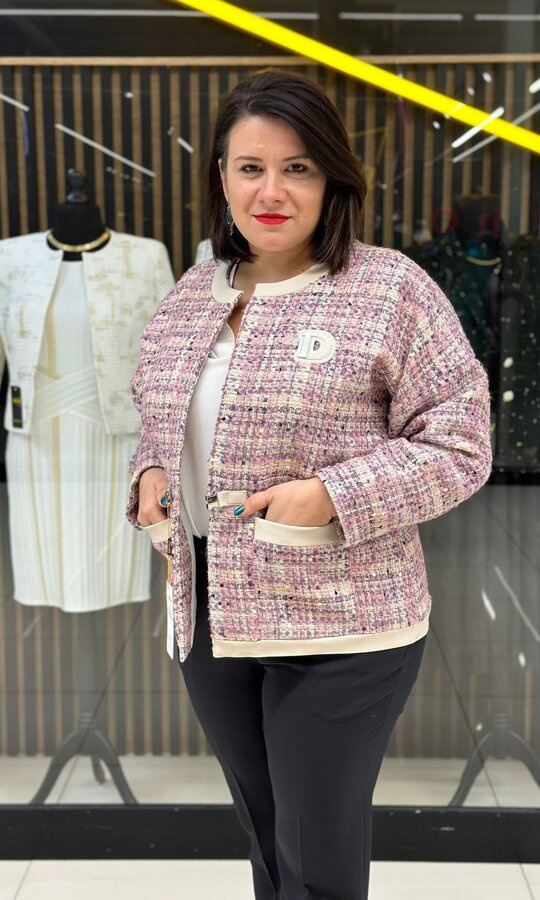 Dark pink chanel jacket - size 42-52