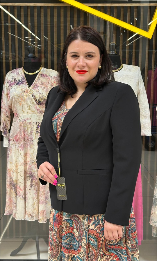 Klasyczny czarny żakiet 42-52