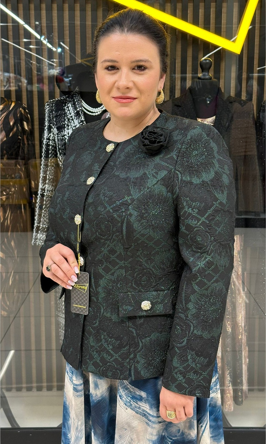 Żakardowy żakiet czarno zielony róża 7G 42-52