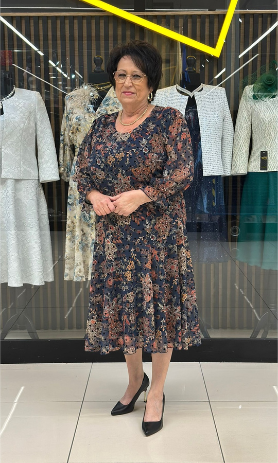 Sukienka z szyfonu zakładka granatowy paisley flok 42-52